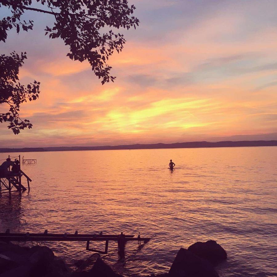 Lilla Villa Siófok Esterno foto